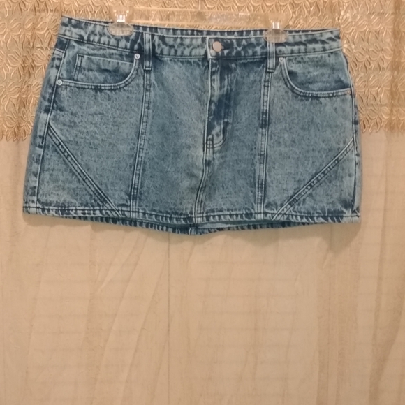 NWT 🔥 Fashion Nova Pop Of Color Mineral Washed Mini Skirt Women's Size 2X - Picture 3 of 5